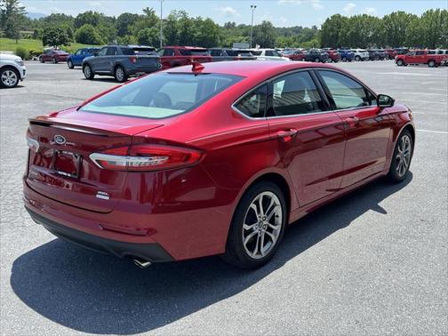 2020 Ford Fusion SEL FWD