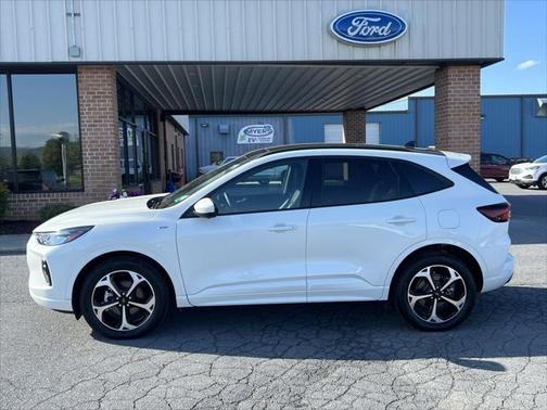 2023 Ford Escape ST-Line Select