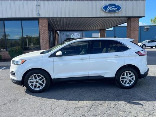 Star White Metallic Tri-Coat 2023 Ford Edge SEL