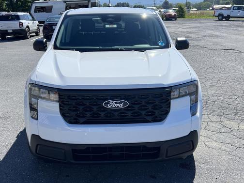 Oxford White 2026 Ford Maverick XL AWD SuperCrew