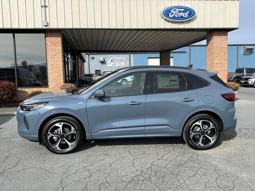 2026 Ford Escape ST-Line Elite