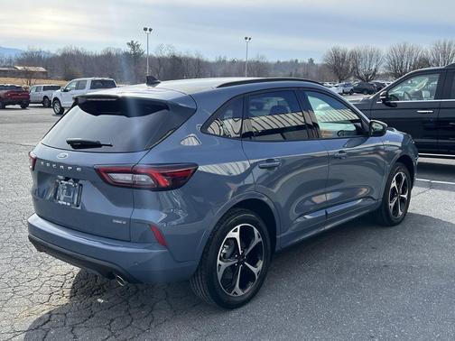 2026 Ford Escape ST-Line Elite