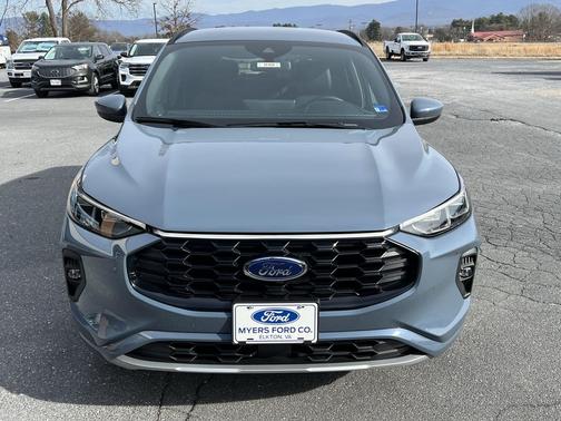 2026 Ford Escape ST-Line Elite