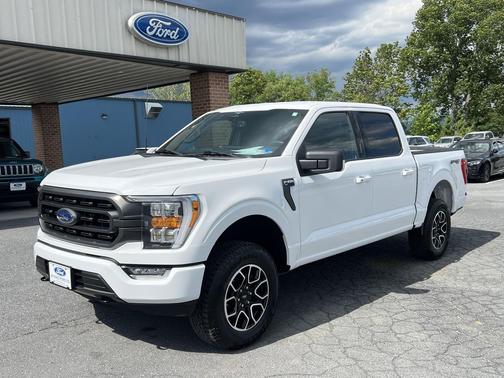 Oxford White 2023 Ford F-150 XLT