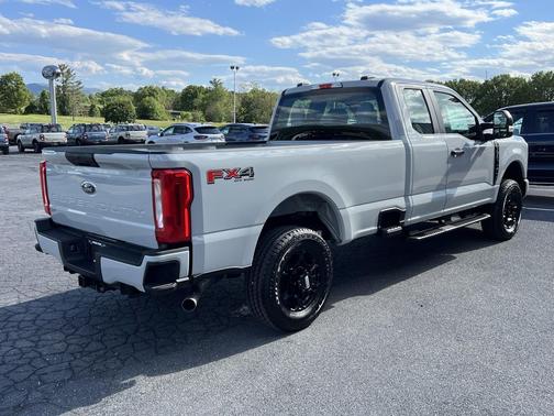 Avalanche 2026 Ford F-250 XL