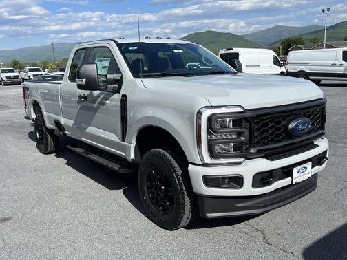 Avalanche 2026 Ford F-250 XL