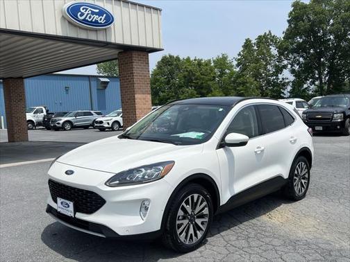 2020 Ford Escape Titanium