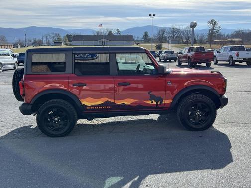 2024 Ford Bronco Black Diamond 4 Door 4x4