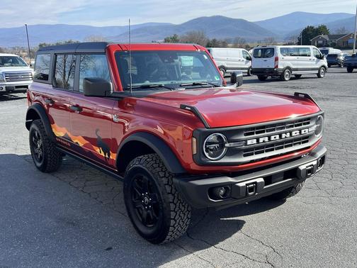 2024 Ford Bronco Black Diamond 4 Door 4x4