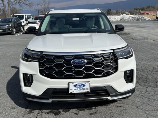 2026 Ford Explorer Platinum 4X4
