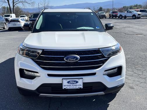 2023 Ford Explorer XLT 4X4