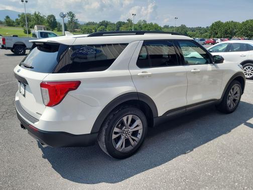 2022 Ford Explorer XLT 4X4
