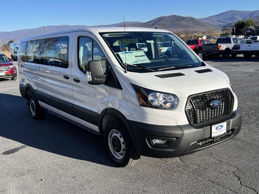 2025 Ford Transit-350 XL