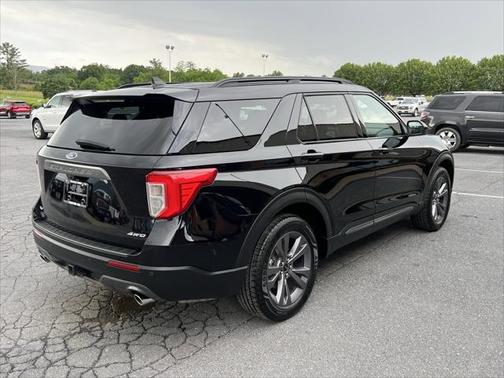 2023 Ford Explorer XLT 4X4