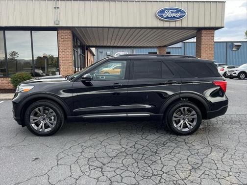 2023 Ford Explorer XLT 4X4