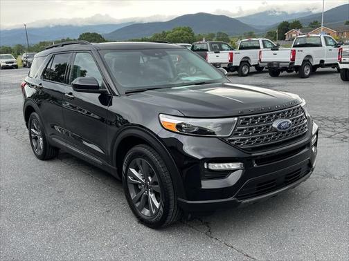 2023 Ford Explorer XLT 4X4