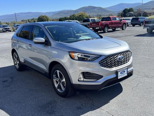 Iconic Silver Metallic 2024 Ford Edge SEL