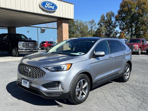 Iconic Silver Metallic 2024 Ford Edge SEL