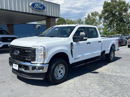Oxford White 2026 Ford F-350 XL