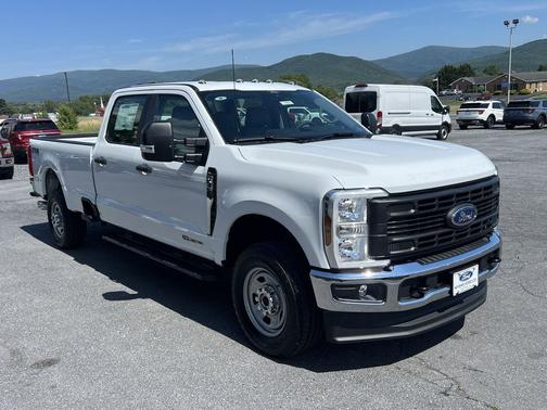 Oxford White 2026 Ford F-350 XL