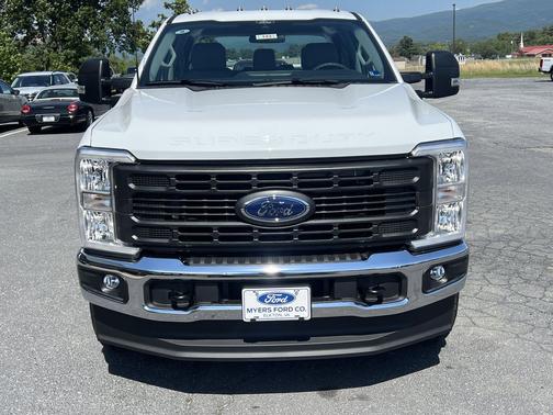 Oxford White 2026 Ford F-350 XL