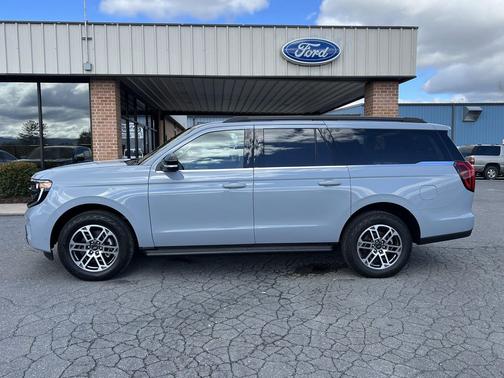 2025 Ford Expedition Max Active 4x4
