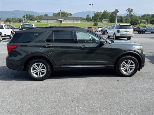 2022 Ford Explorer XLT 4X4