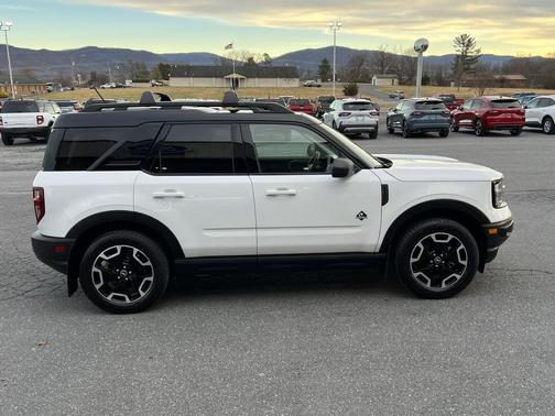 2023 Ford Bronco Sport Outer Banks 4x4