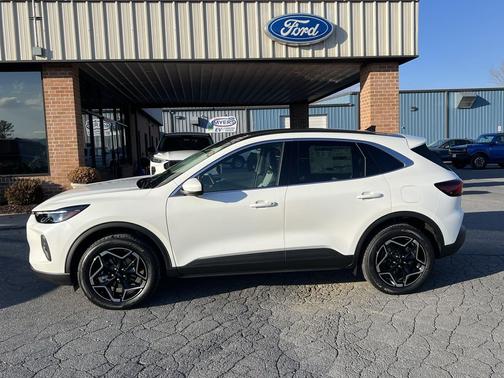 2026 Ford Escape Platinum