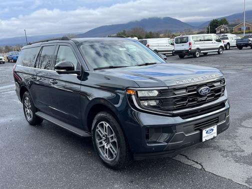 2025 Ford Expedition Max Active 4x4