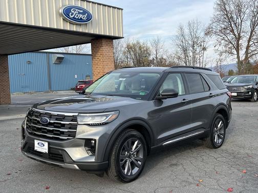 2025 Ford Explorer Active 4X4