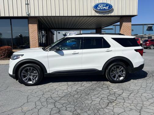 2026 Ford Explorer Active w/200A Pkg