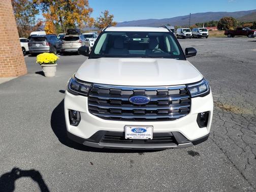2025 Ford Explorer Active 4X4