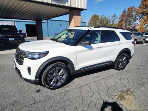 2025 Ford Explorer Active 4X4