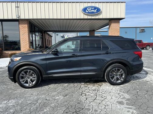 2023 Ford Explorer XLT 4X4