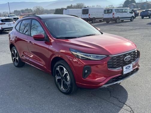 2026 Ford Escape ST-Line Elite