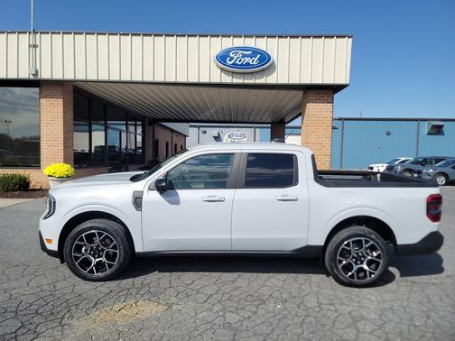 2025 Ford Maverick LARIAT AWD SuperCrew