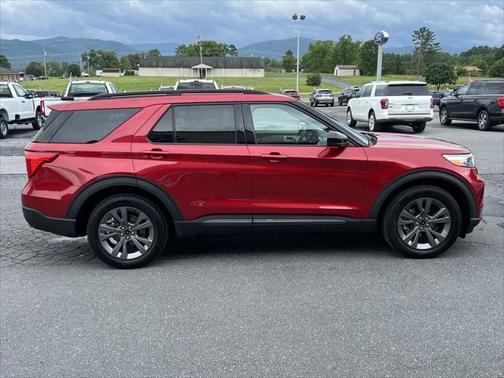 2022 Ford Explorer XLT 4X4