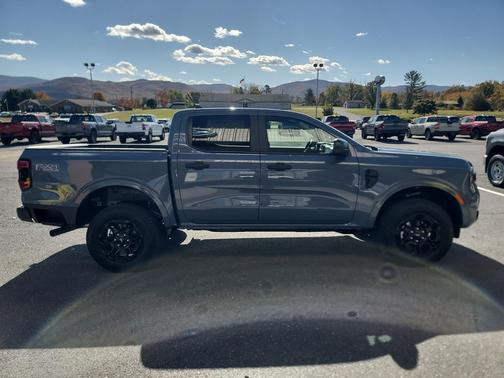 2025 Ford Ranger XLT 4WD SuperCrew 5' Box