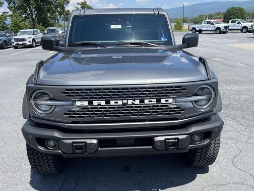 Carbonized Gray Metallic 2026 Ford Bronco Badlands 4 Door Advanced 4x4