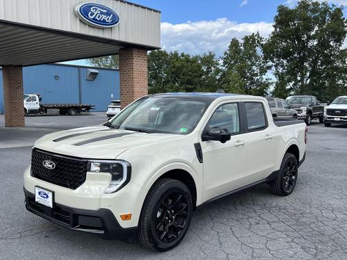 2025 Ford Maverick LARIAT AWD SuperCrew