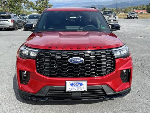 2025 Ford Explorer ST-Line 4X4