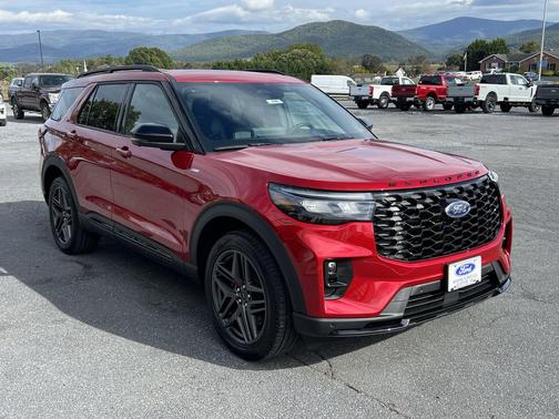 2025 Ford Explorer ST-Line 4X4