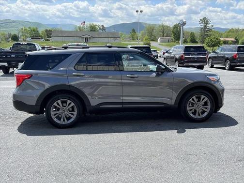 2022 Ford Explorer XLT 4X4