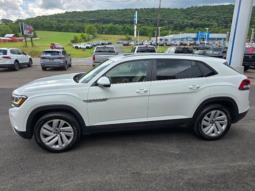 2022 Volkswagen Atlas Cross Sport 3.6 V6 SE w/ Technology