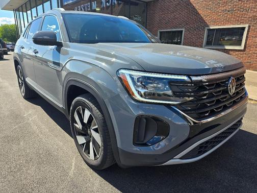 2024 Volkswagen Atlas Cross Sport 2.0T SEL