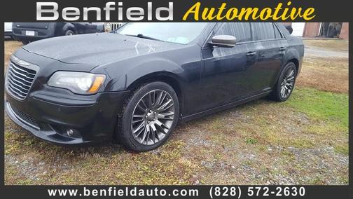 2013 Chrysler 300C Varvatos Collection