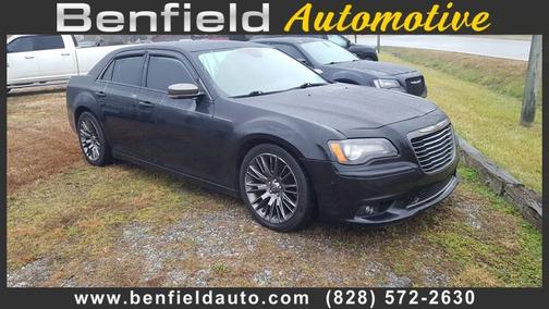 2013 Chrysler 300C Varvatos Collection