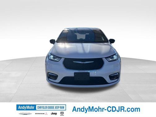 Bright White 2025 Chrysler Pacifica L