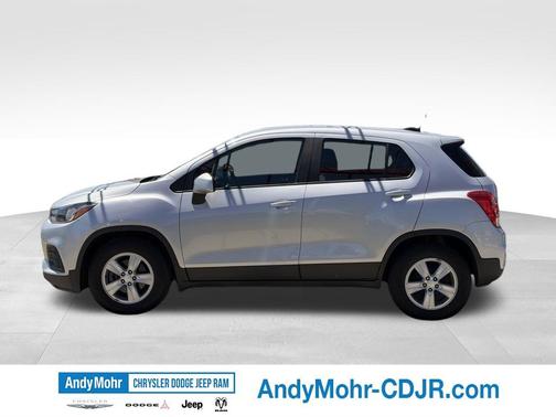 Silver Ice Metallic 2020 Chevrolet Trax LS